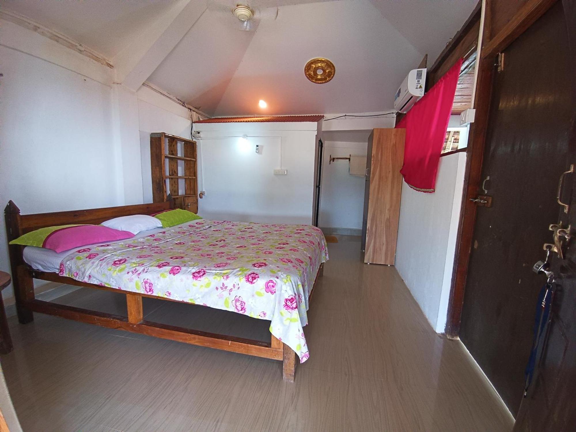 Hotel Monsoon Agonda Habitación foto