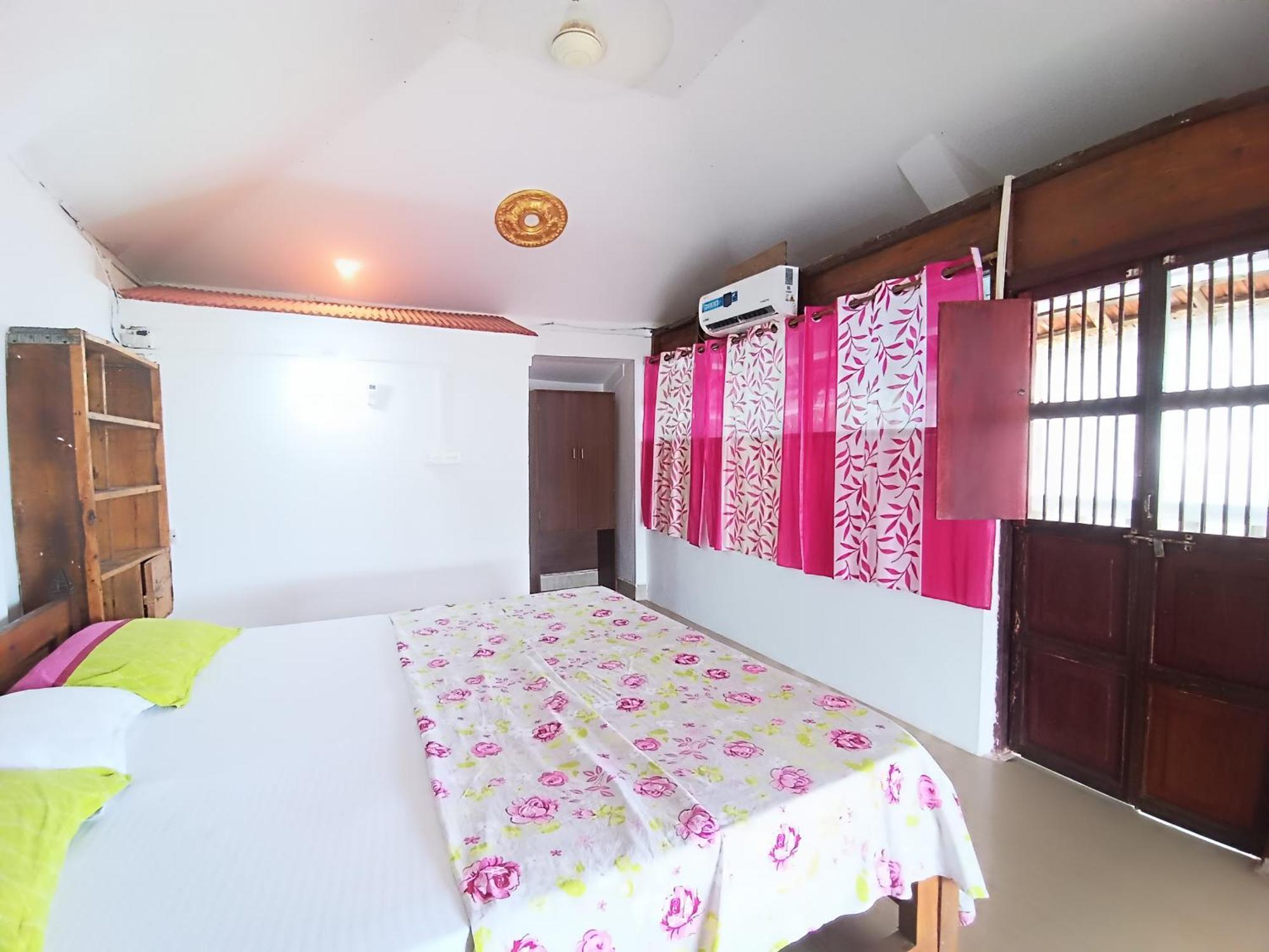 Hotel Monsoon Agonda Habitación foto